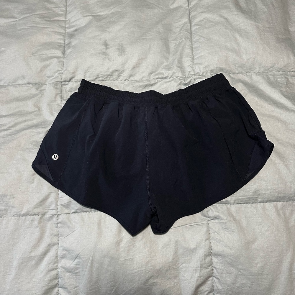 lululemon hotty hot lr short 2.5” in true navy with no visible marks or stains
